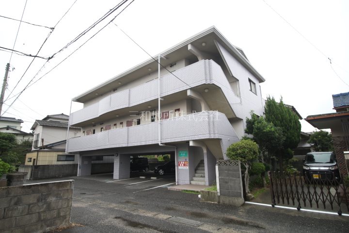 グランドヒルズ中土居 外観