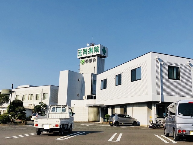コモド　ピアッツァＡ 王司病院まで2800m