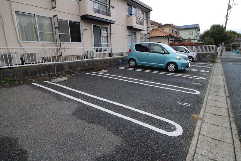フォーブル豊 駐車場