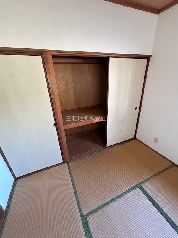 シャトー千枝 収納