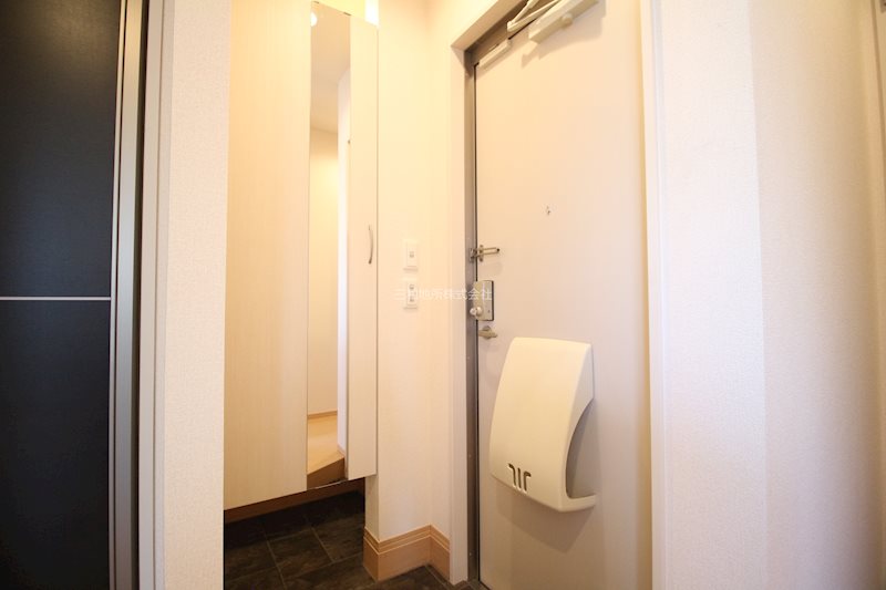 リュエル伊倉 玄関