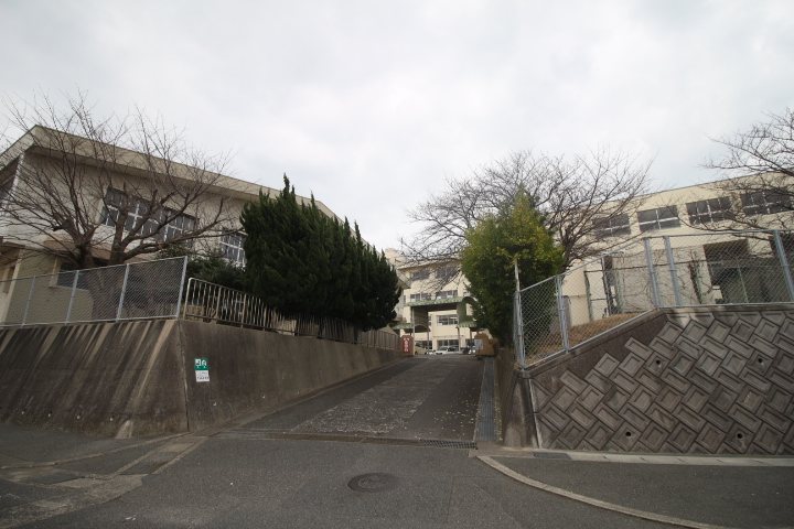 メゾン・ド・ウィット・ホウェール　ペンタ 下関市立川中小学校