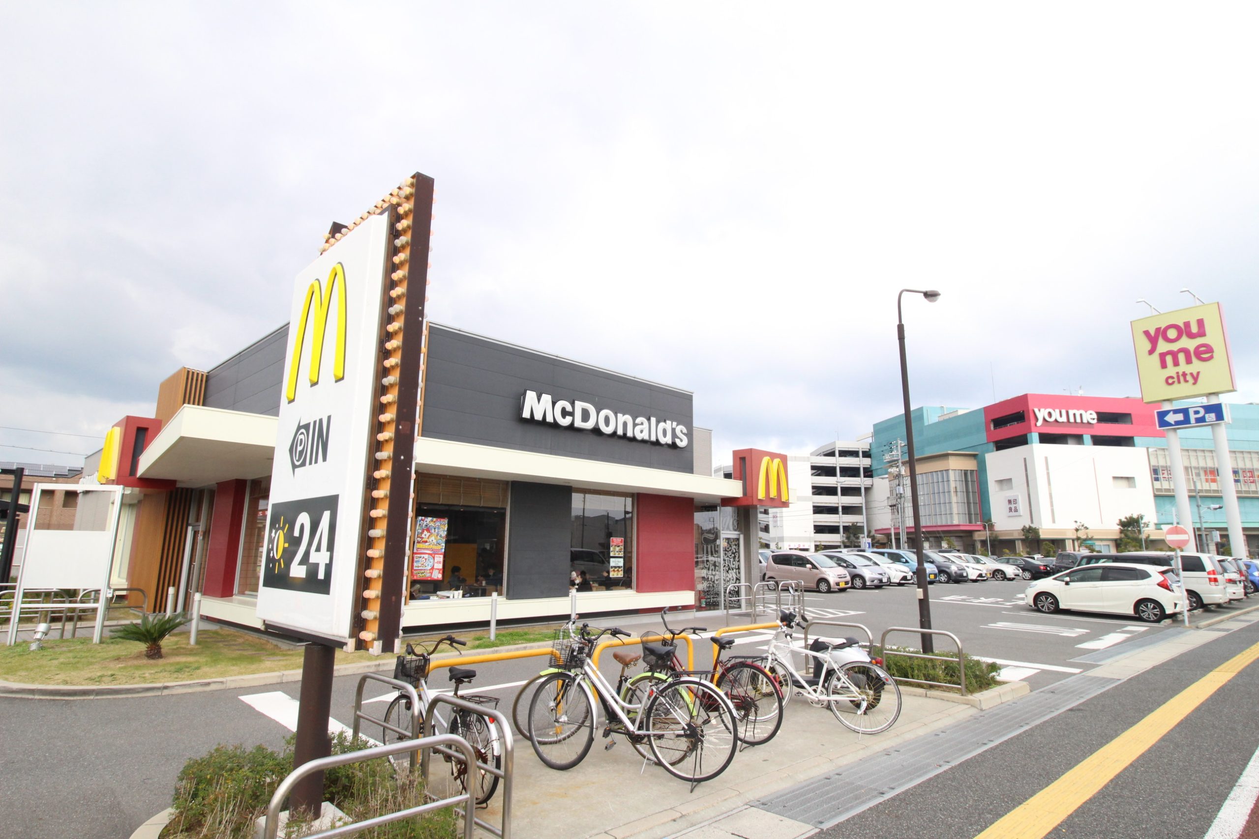 アレイ ﾏｸﾄﾞﾅﾙﾄﾞ 新下関ゆめｼﾃｨ店