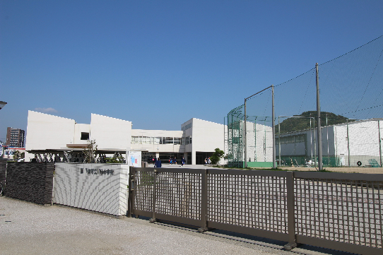 ＹＵＩハイツ 下関市立川中中学校