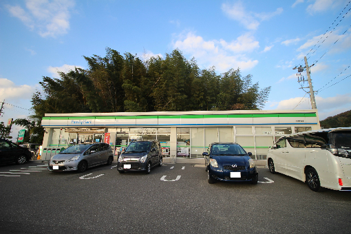 リュエル伊倉 ﾌｧﾐﾘｰﾏｰﾄ 下関伊倉店